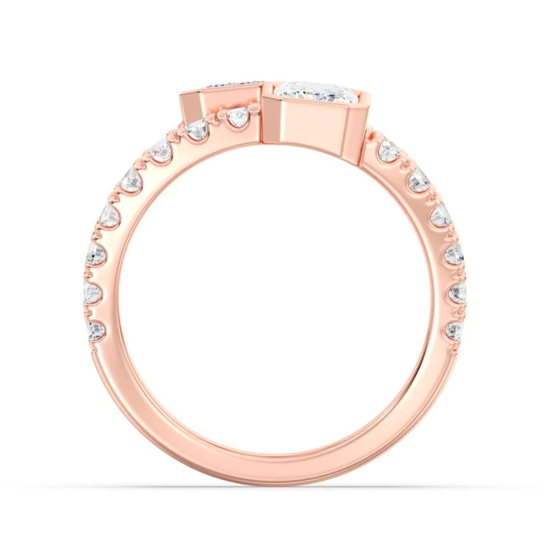 Emerald Bezel Split Ring - Image 12